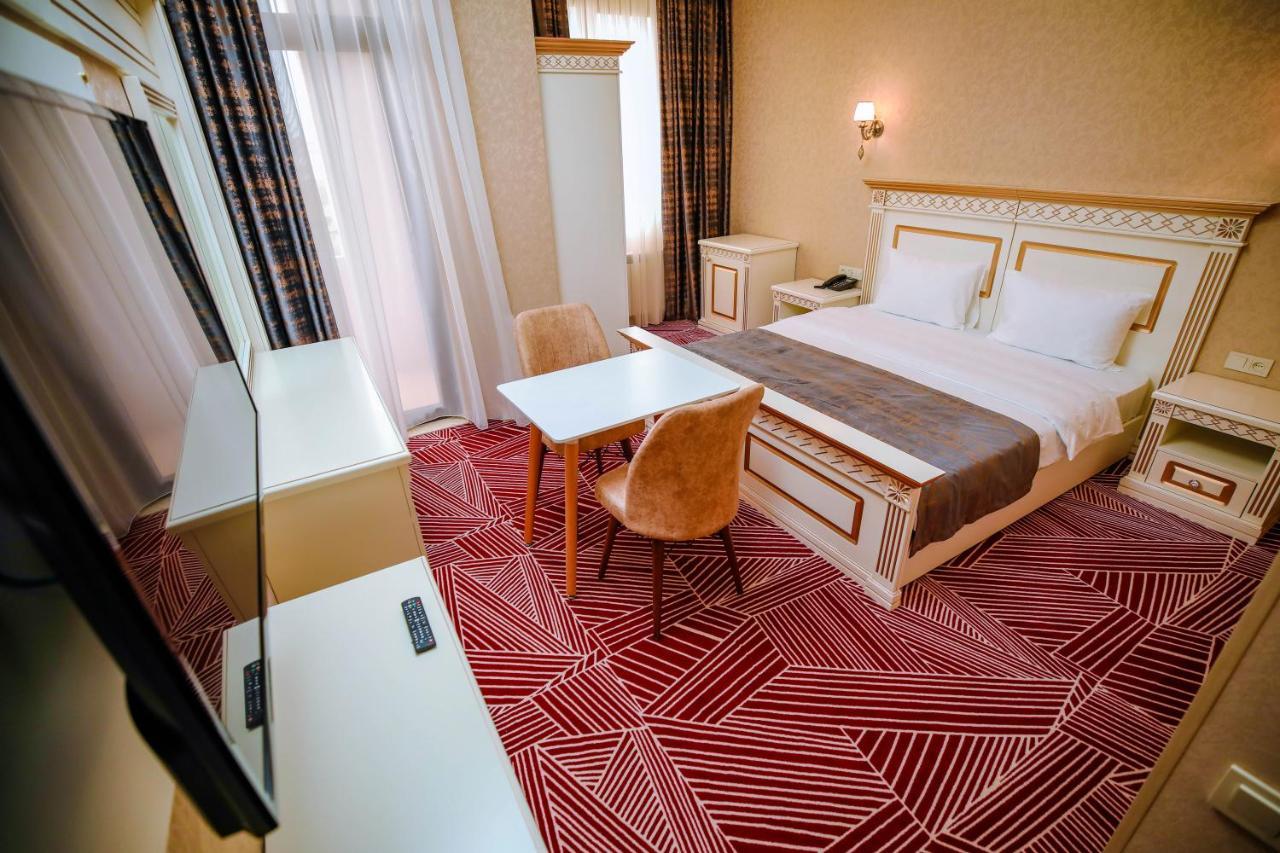 Krone Hotel Баку Екстер'єр фото
