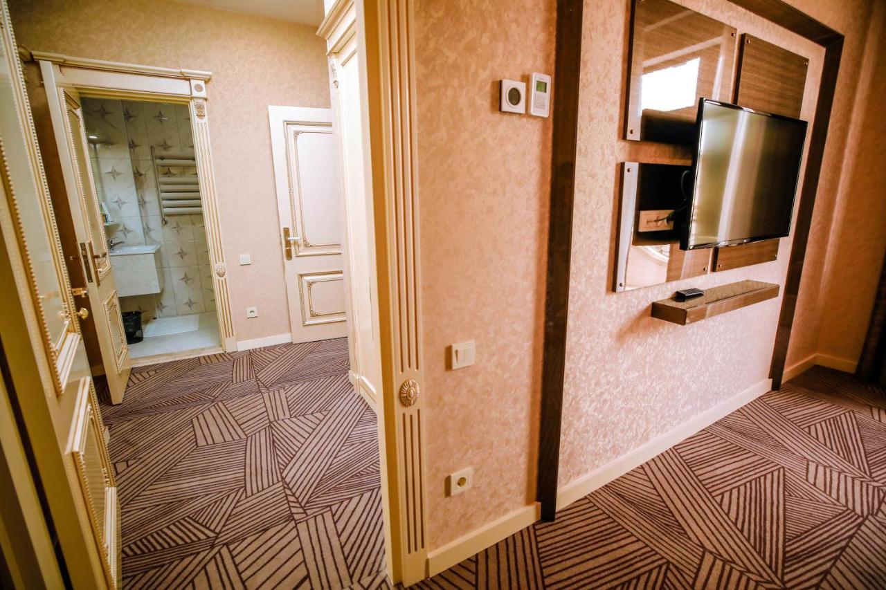 Krone Hotel Баку Екстер'єр фото