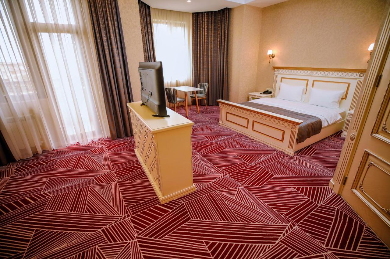 Krone Hotel Баку Екстер'єр фото